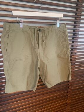 🎉NEW LISTING!🎉Murano Men's Olive Green Drawstring Cotton Shorts